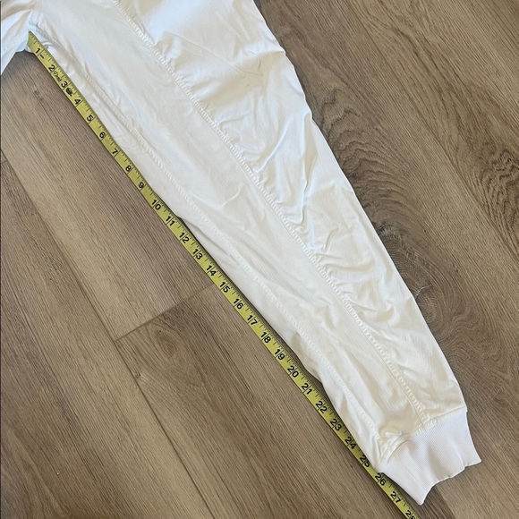 8-Lululemon Dance Studio Mid-Rise Jogger - Picture 5 of 5